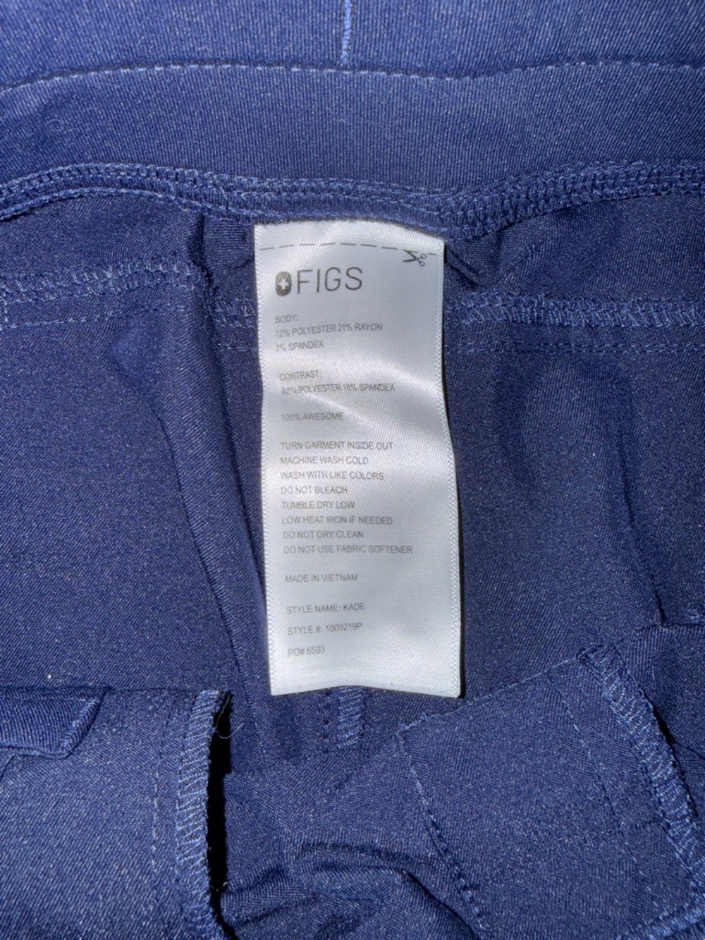 Figs Women’s Navy Cargo Scrub Pants - Picture 5 of 5